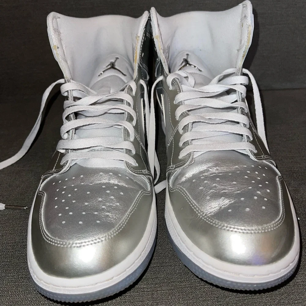 Nike Jordan 1 Golf, Metallic Silver and White - Picture 3 of 6